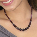 Collier en chute grenat