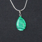 Pendentif goutte d'eau en malachite